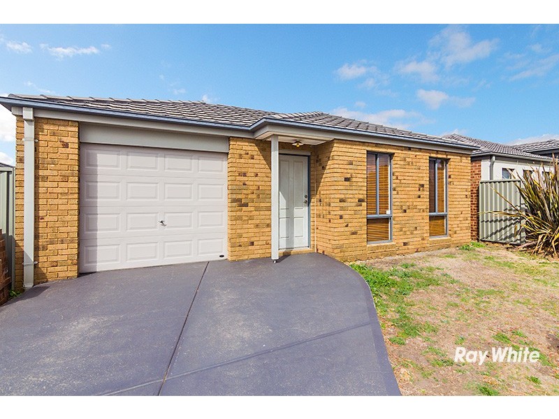 50 Tyndall Street, Cranbourne East VIC 3977