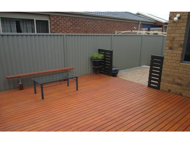 50 Tyndall Street, Cranbourne East VIC 3977