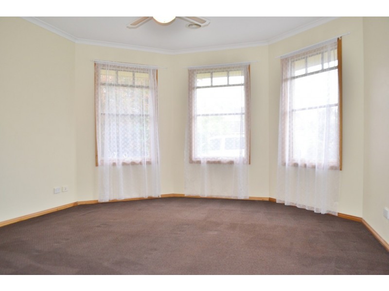 5 Darcy Niland Crescent, Lynbrook VIC 3975