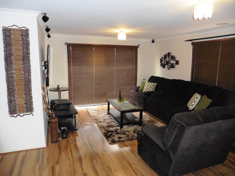 76 Silverwattle Drive, Lyndhurst VIC 3975