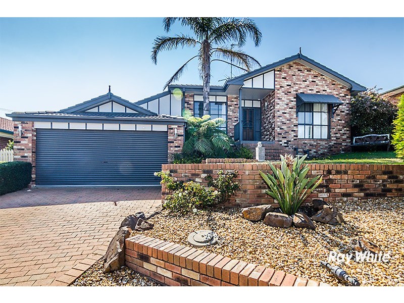 7 Settlers Hill Rise, Pakenham VIC 3810