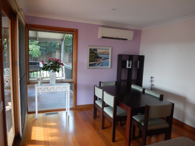 7 Settlers Hill Rise, Pakenham VIC 3810