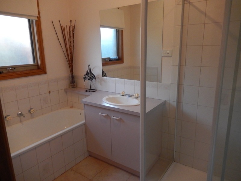 7 Settlers Hill Rise, Pakenham VIC 3810