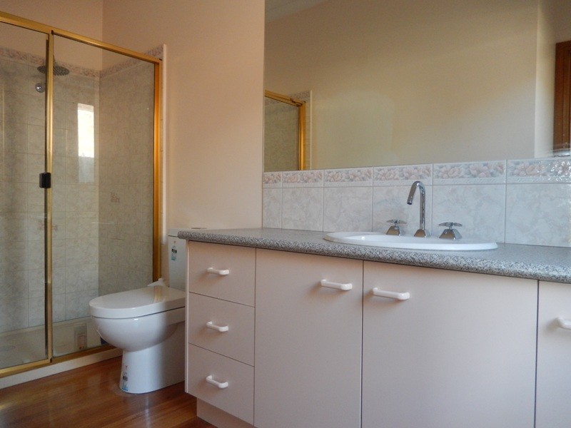 7 Settlers Hill Rise, Pakenham VIC 3810