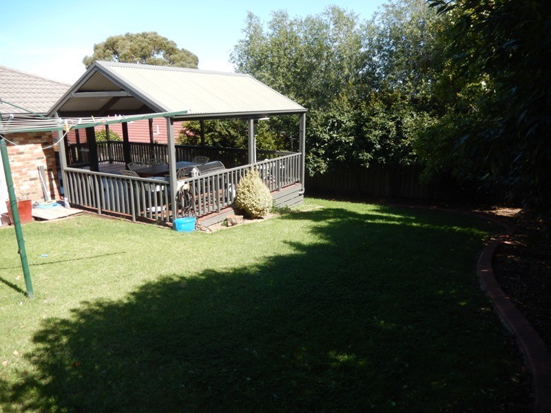 7 Settlers Hill Rise, Pakenham VIC 3810