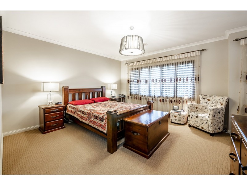 7 Starlight Rise, Cranbourne East VIC 3977