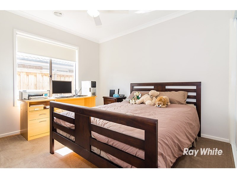 4 Sawgrass Way, Cranbourne West VIC 3977