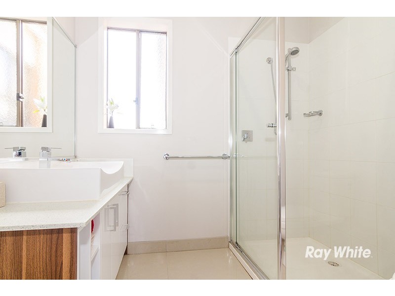 4 Sawgrass Way, Cranbourne West VIC 3977