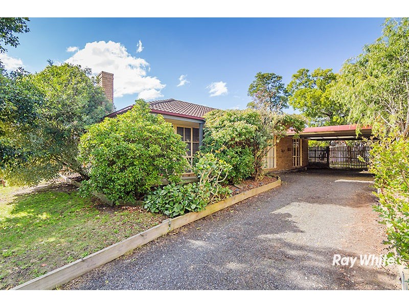 7 Walnut Court, Cranbourne North VIC 3977