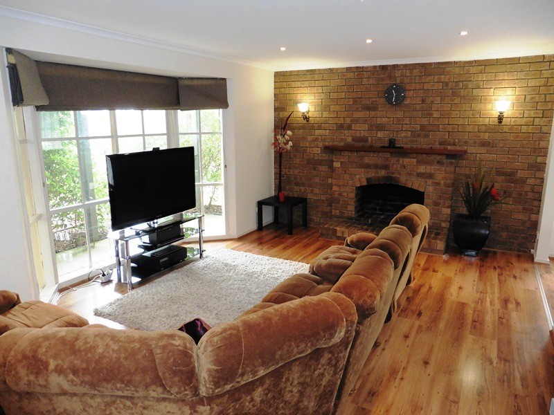 7 Walnut Court, Cranbourne North VIC 3977