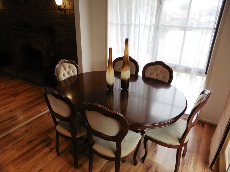 7 Walnut Court, Cranbourne North VIC 3977