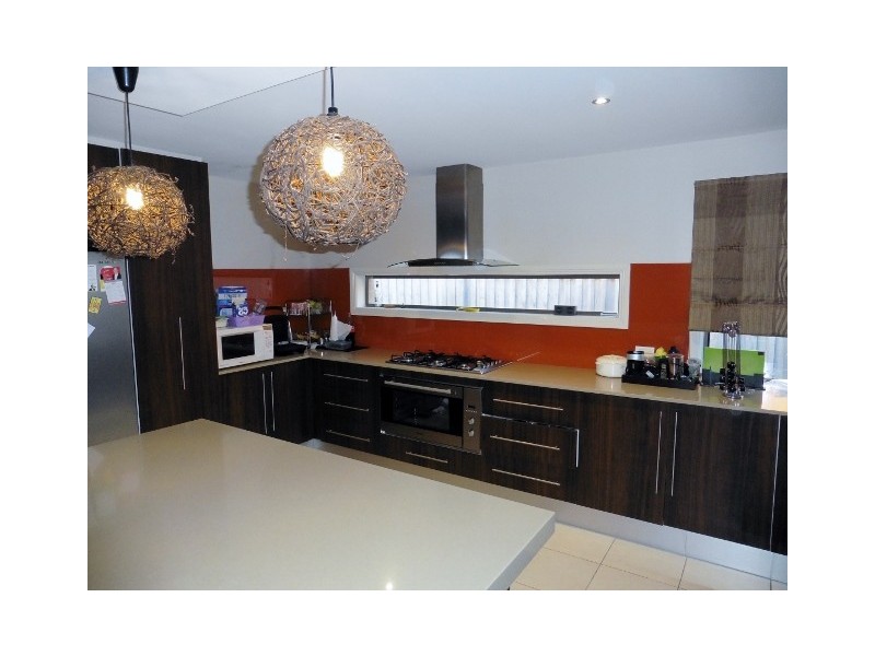 92 Brookwater Parade, Lyndhurst VIC 3975