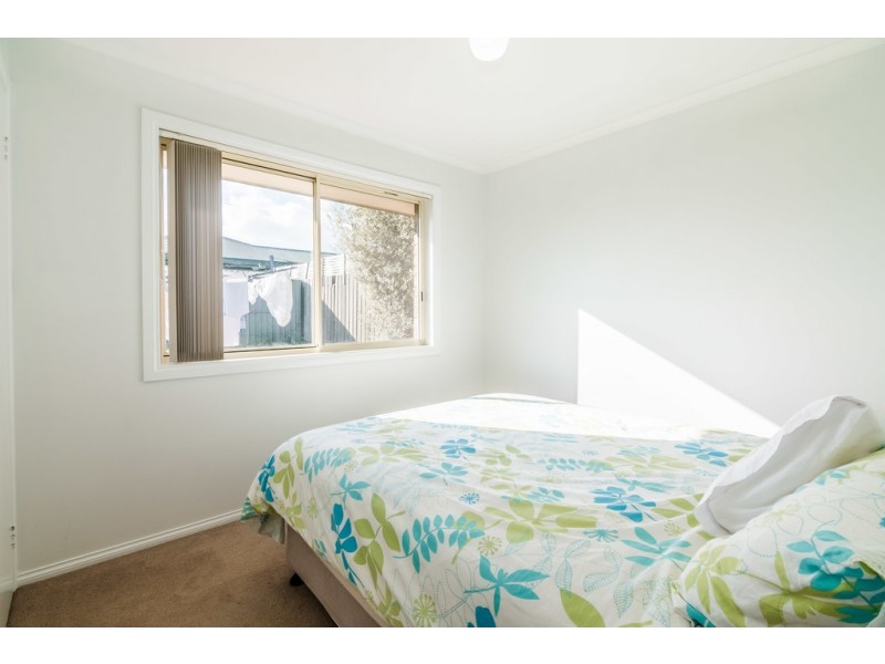 16 Forbes Avenue, Lynbrook VIC 3975