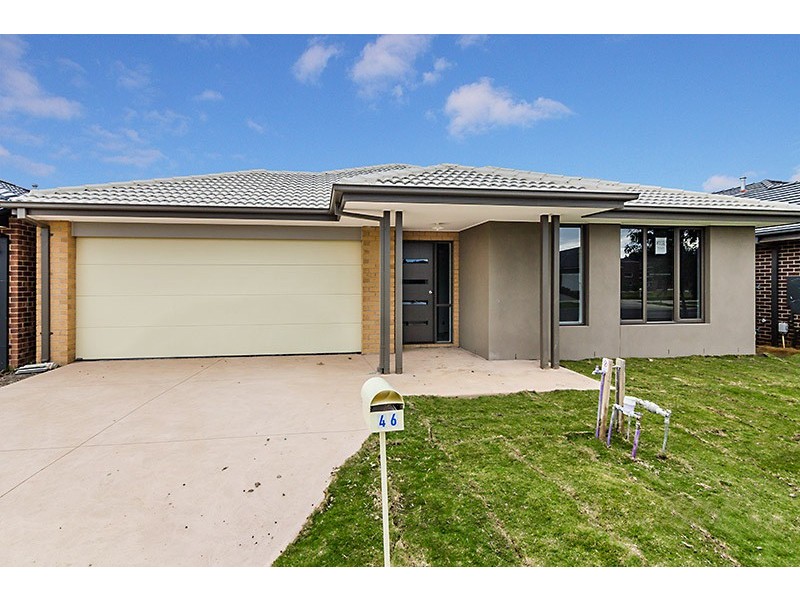 46 Selandra Boulevard, Clyde North VIC 3978