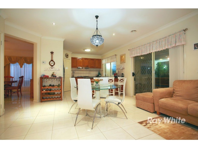 8 Bramble Close, Lyndhurst VIC 3975