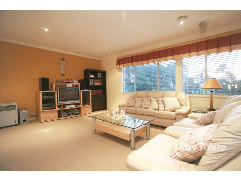 8 Bramble Close, Lyndhurst VIC 3975