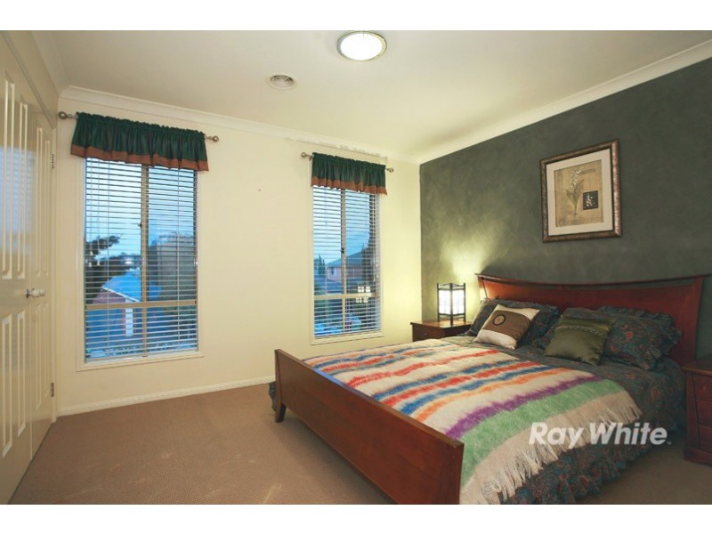 8 Bramble Close, Lyndhurst VIC 3975