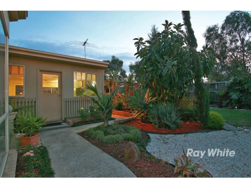 8 Bramble Close, Lyndhurst VIC 3975