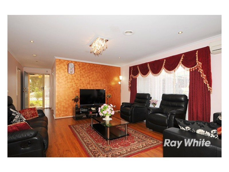 11 Mahogany Close, Hampton Park VIC 3976