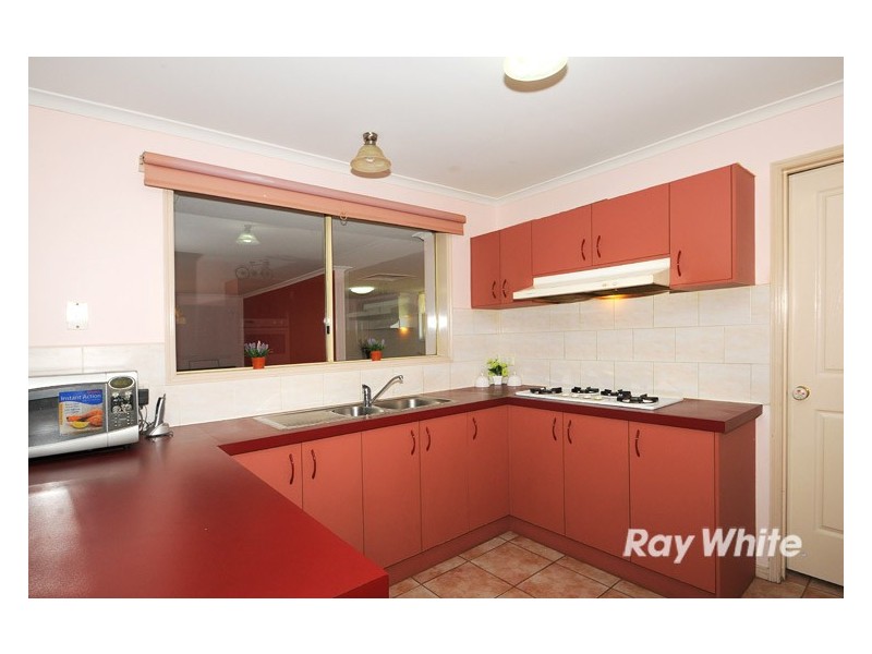 11 Mahogany Close, Hampton Park VIC 3976