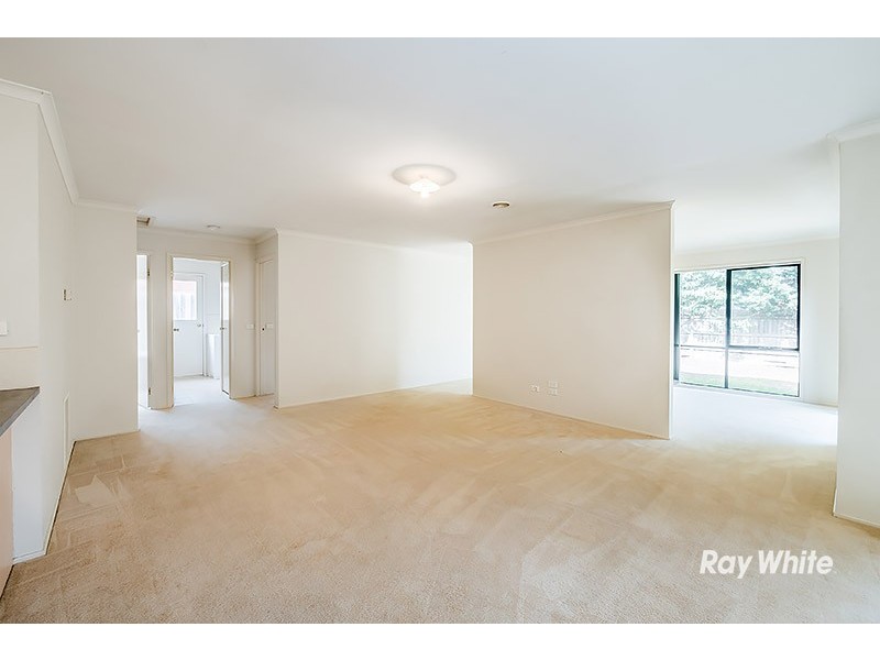 5 Bewley Way, Berwick VIC 3806