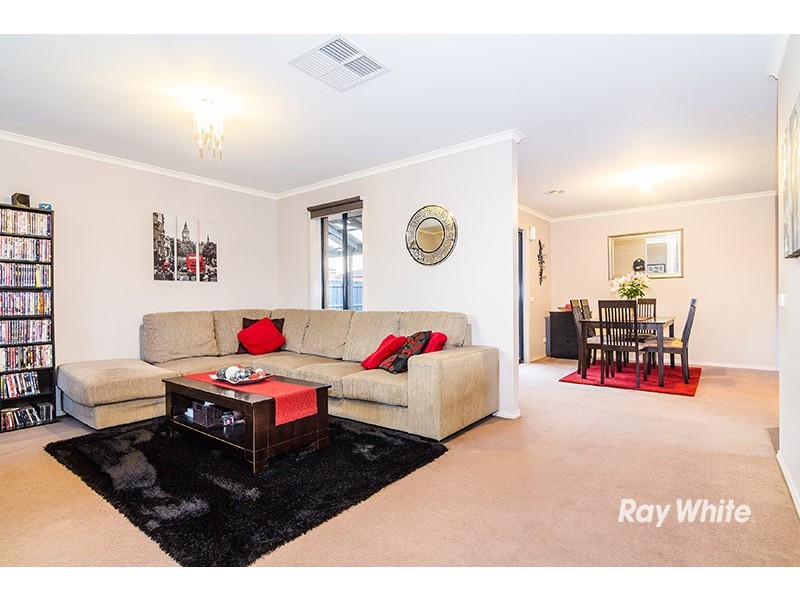 85 Fairhaven Boulevard, Cranbourne West VIC 3977