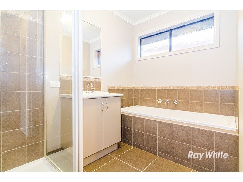 85 Fairhaven Boulevard, Cranbourne West VIC 3977