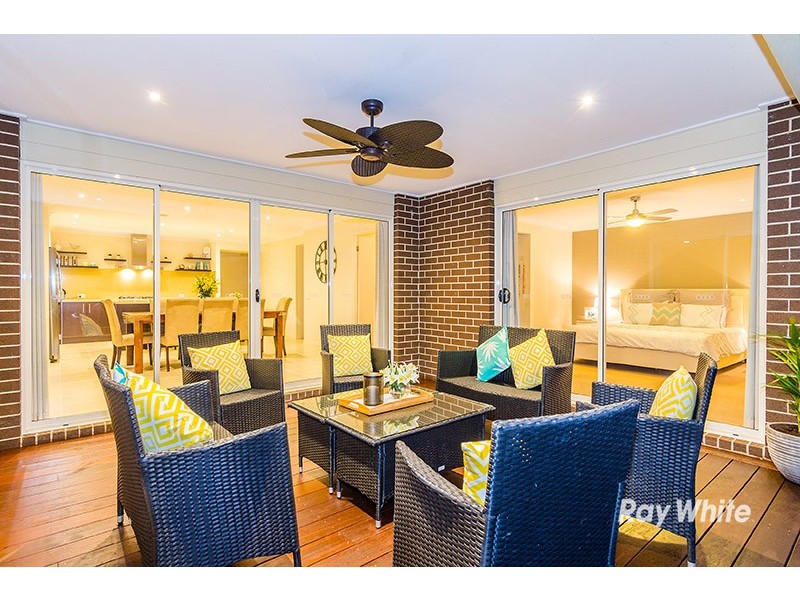 8 Ned Street, Cranbourne East VIC 3977