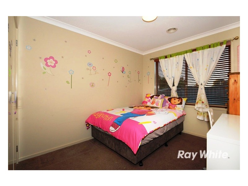 16 Bluemist Circuit, Lyndhurst VIC 3975