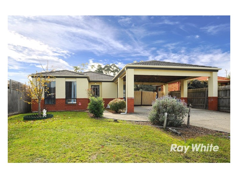 102 Scarborough Avenue, Cranbourne West VIC 3977