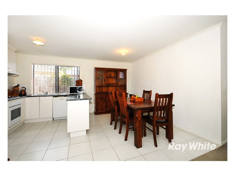 102 Scarborough Avenue, Cranbourne West VIC 3977