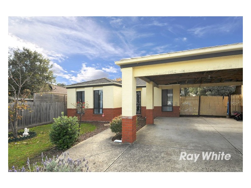 102 Scarborough Avenue, Cranbourne West VIC 3977