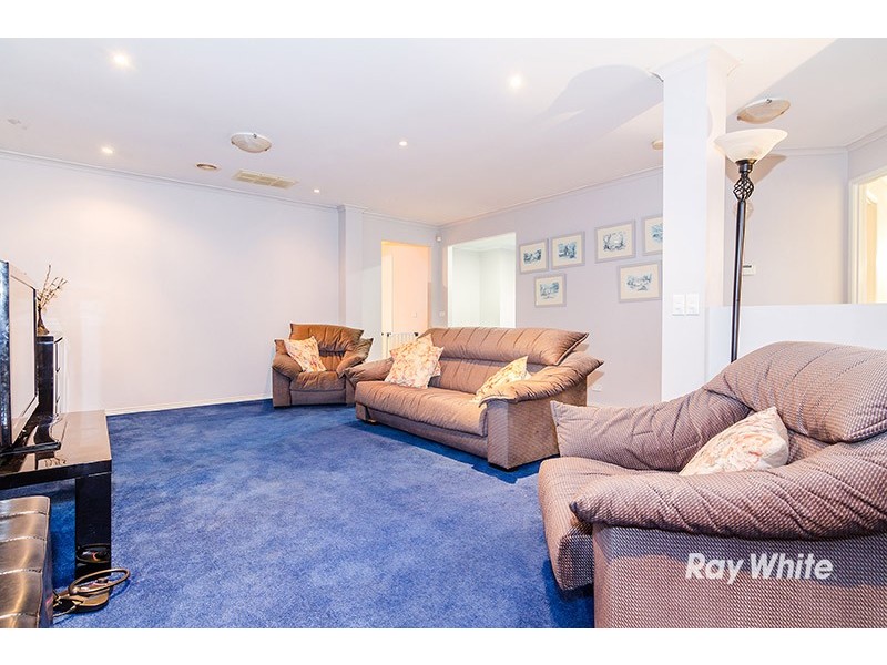 11 Feehan Crescent, Narre Warren South VIC 3805