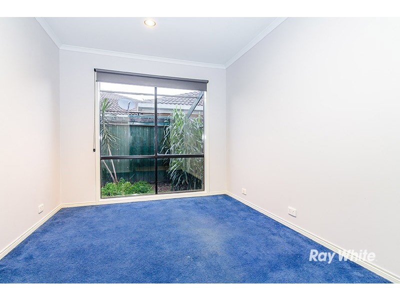 11 Feehan Crescent, Narre Warren South VIC 3805