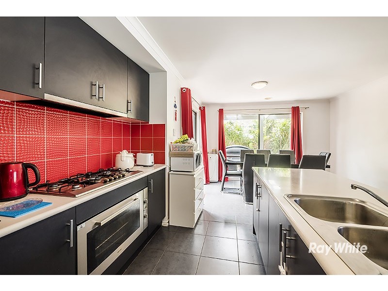 10 Vane Street, Cranbourne East VIC 3977