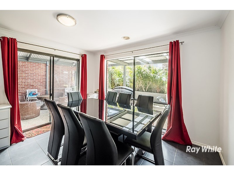 10 Vane Street, Cranbourne East VIC 3977