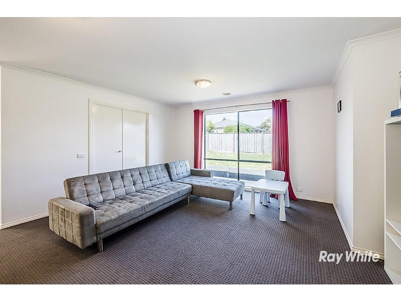 10 Vane Street, Cranbourne East VIC 3977