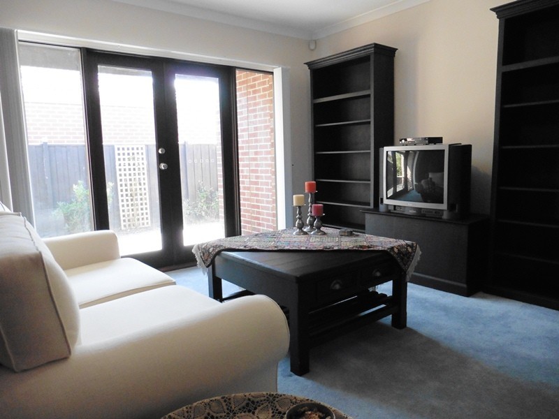 19 Beechwood Drive, Lyndhurst VIC 3975