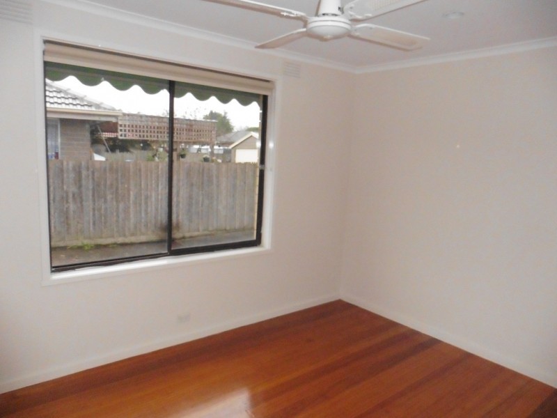 14 Binding Avenue, Cranbourne VIC 3977