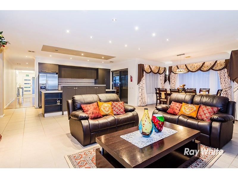 2 Red Mallee Court, Lyndhurst VIC 3975