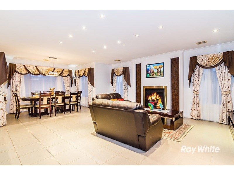 2 Red Mallee Court, Lyndhurst VIC 3975