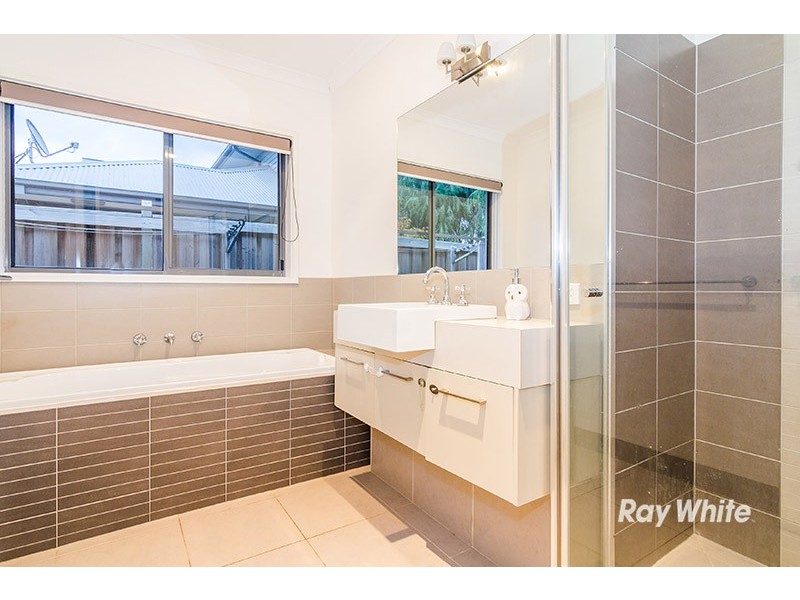 2 Red Mallee Court, Lyndhurst VIC 3975