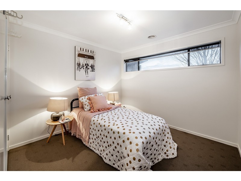 1 Albida Parade, Lyndhurst VIC 3975