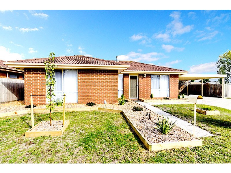 2 Glenleigh Court, Cranbourne North VIC 3977