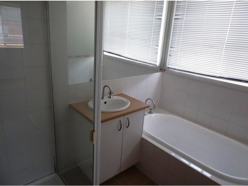 17 Boronia Avenue, Cranbourne VIC 3977