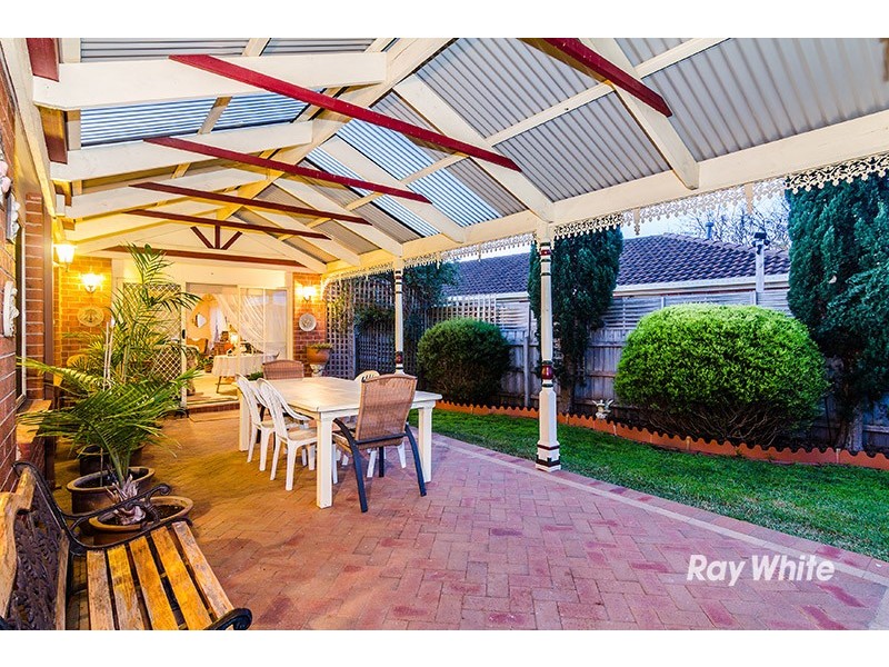 4 Ashton Court, Cranbourne VIC 3977