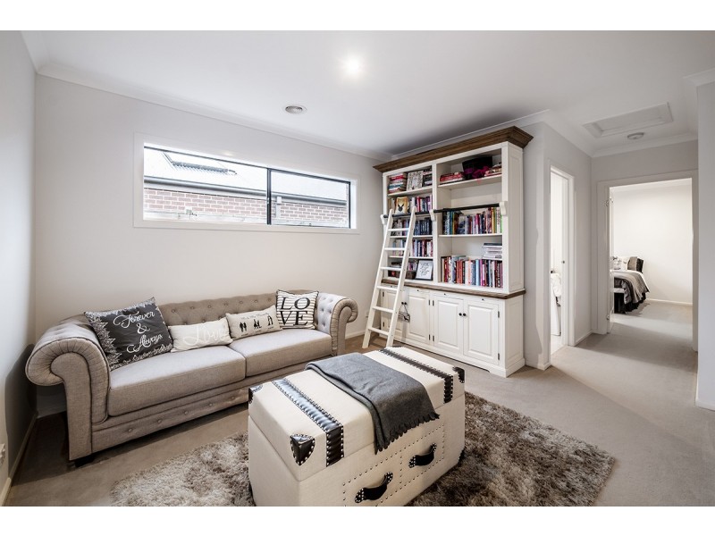 5 Barwon Street, Clyde North VIC 3978