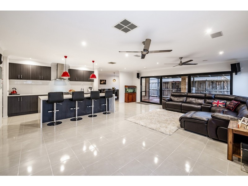 5 Barwon Street, Clyde North VIC 3978