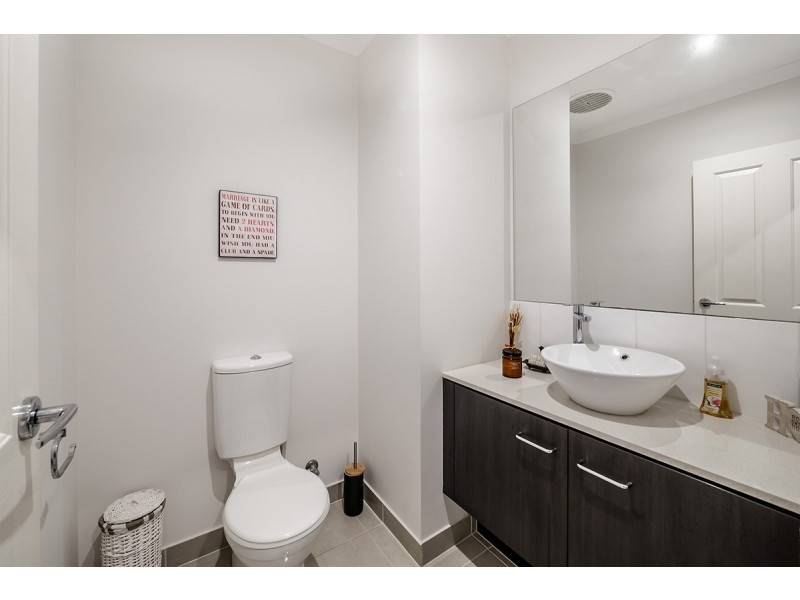 5 Barwon Street, Clyde North VIC 3978