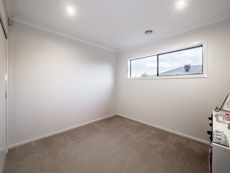 5 Barwon Street, Clyde North VIC 3978